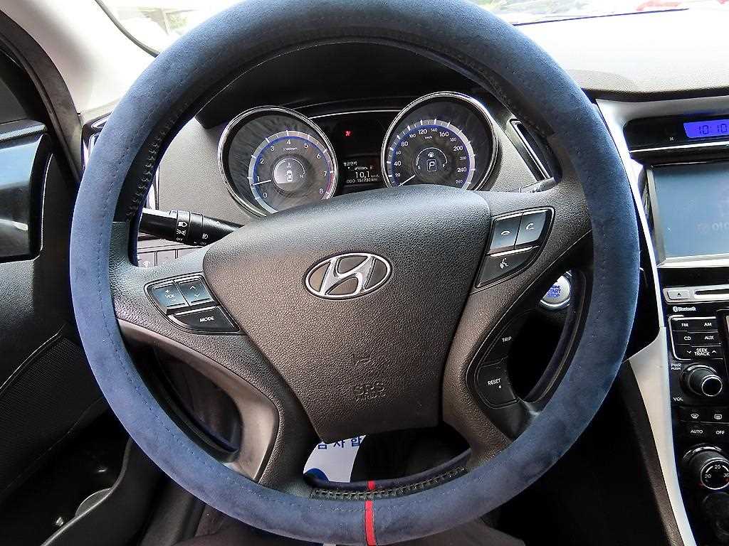 HYUNDAI Sonata - Vista 8