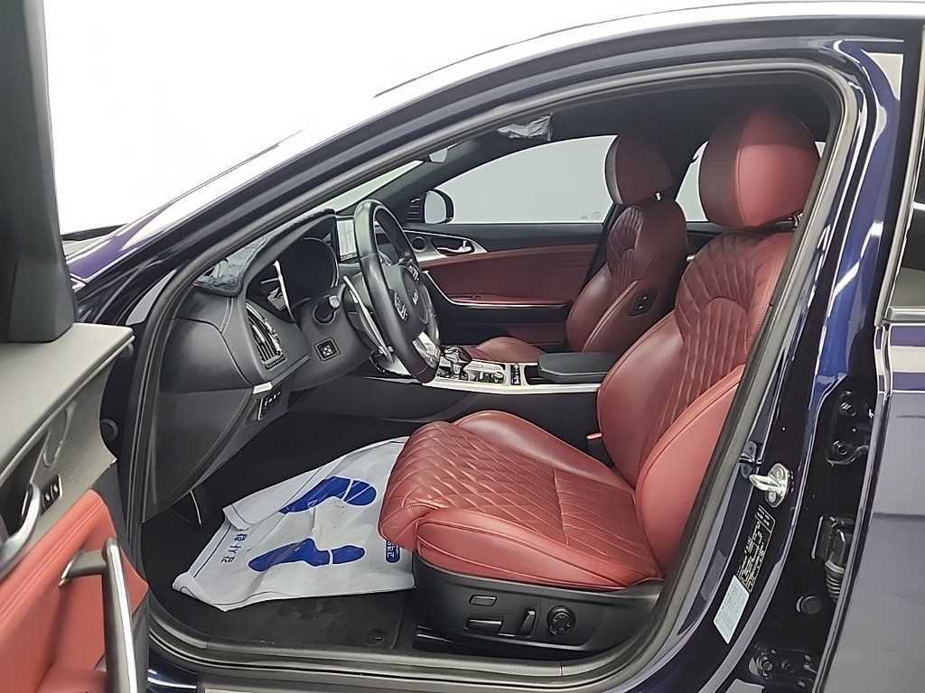 KIA Stinger - Vista 11