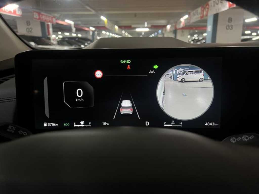 KIA Carnival - Vista 11