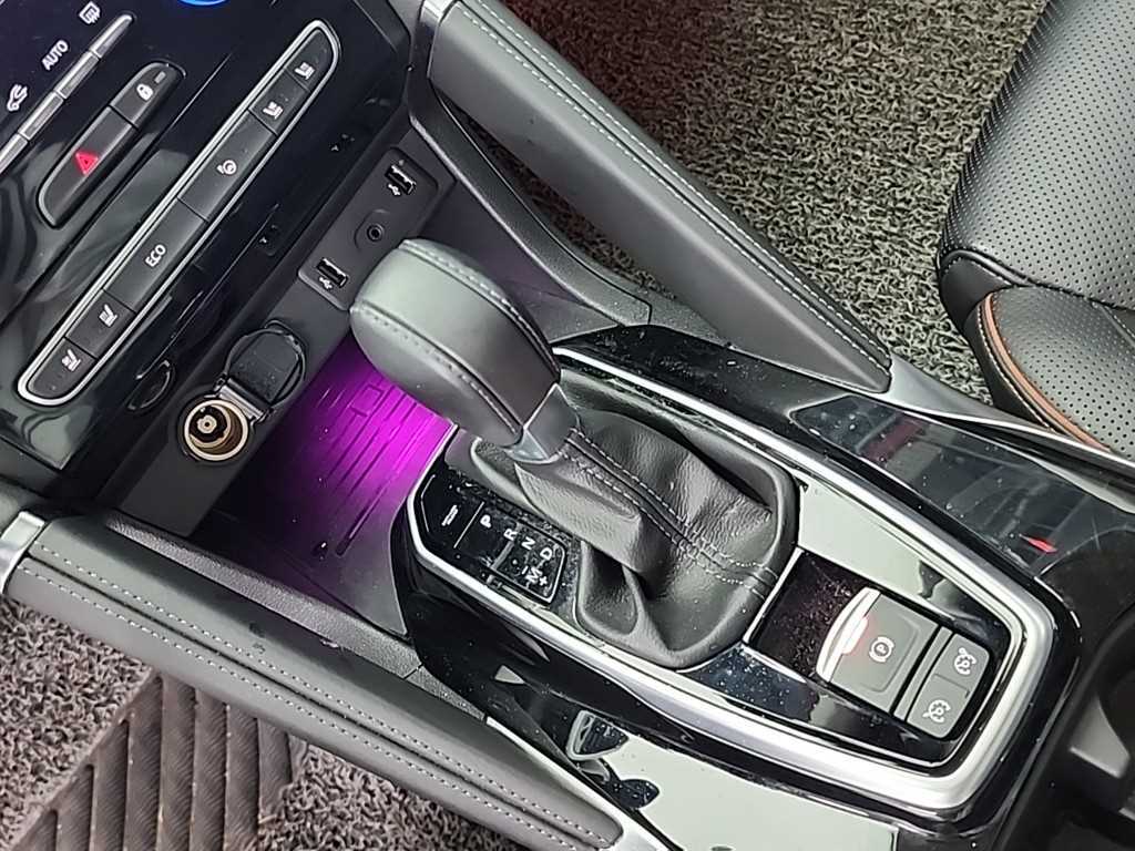 SAMSUNG QM6 - Vista 8