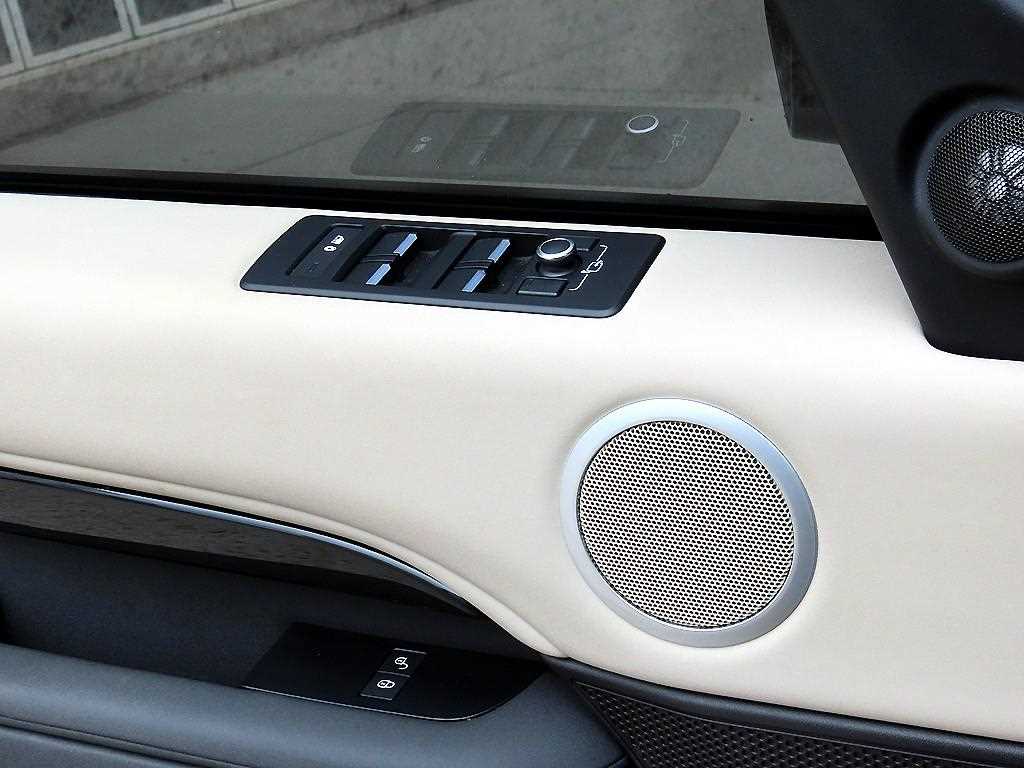 Land Rover Discovery - Vista 11