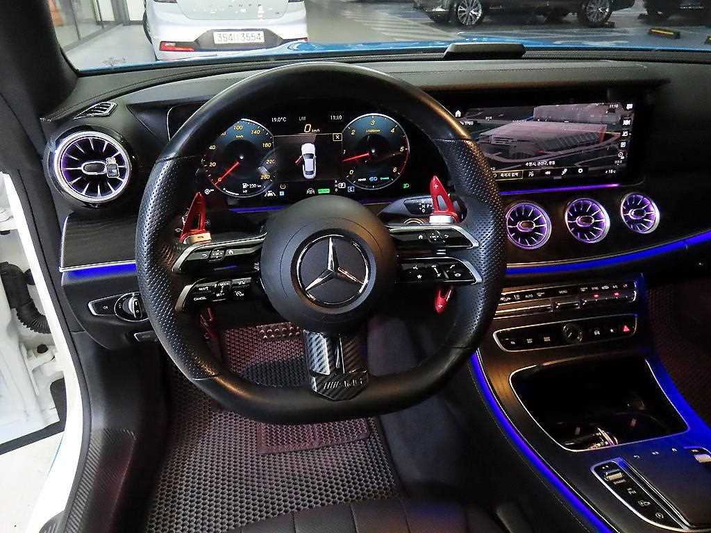 Mercedes Benz E class - Vista 8