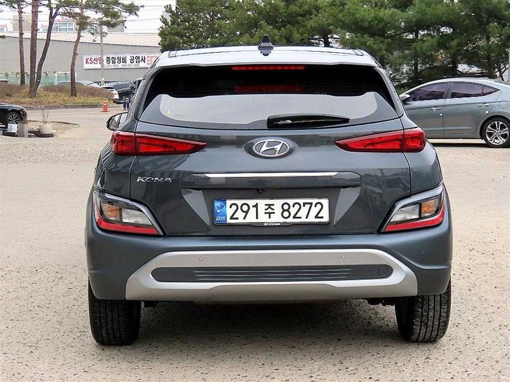HYUNDAI Kona - Vista 4