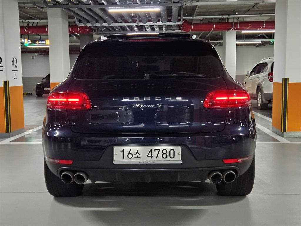 Porsche Macan - Vista 6