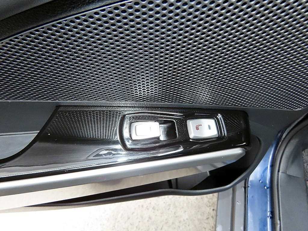 Ssangyong Tivoli 2016 Azul - Importación desde Corea - HF Imports Iquique - Foto 17