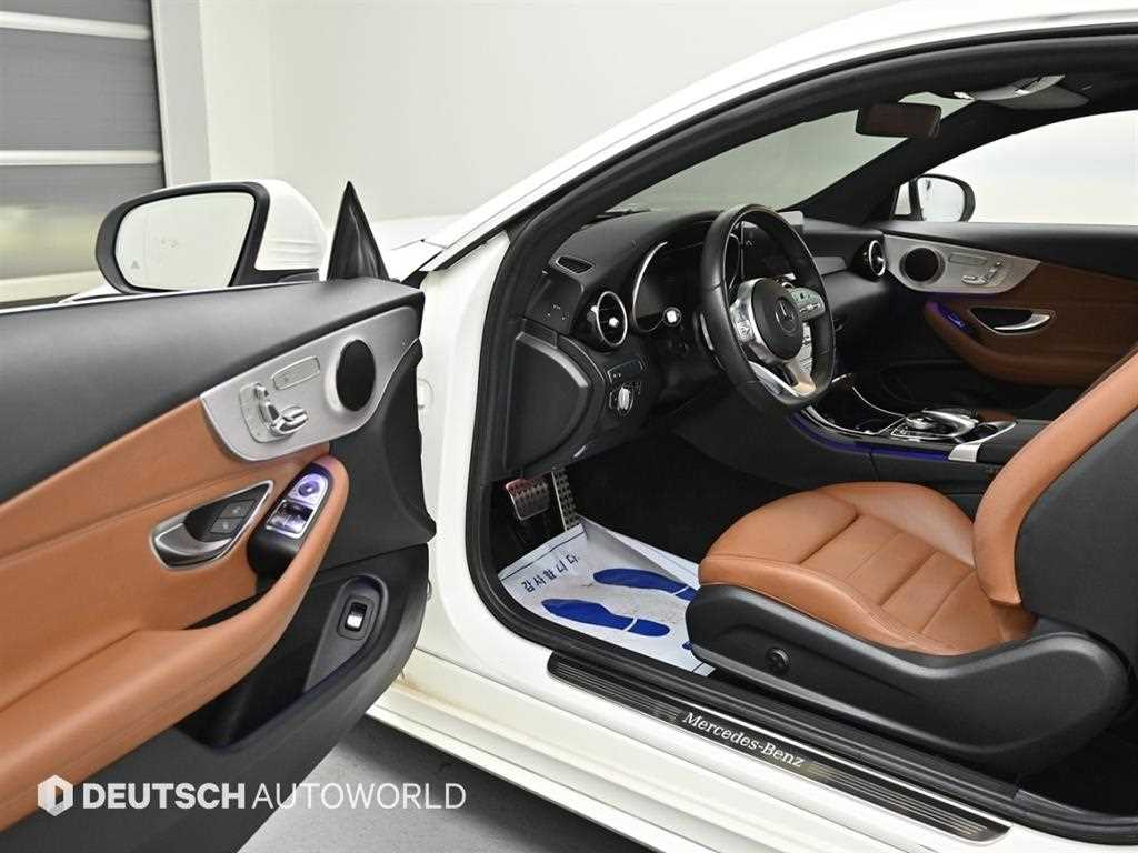 Mercedes Benz C Class - Vista 11