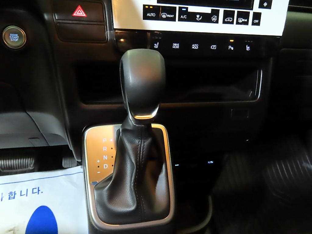 HYUNDAI Staria - Vista 12