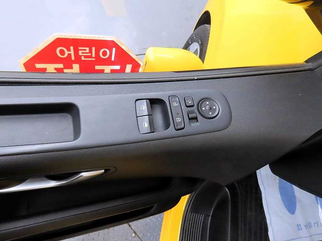 HYUNDAI Staria - Vista 11