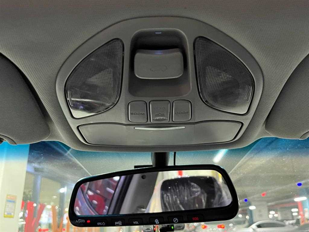 HYUNDAI Santa Fe - Vista 10