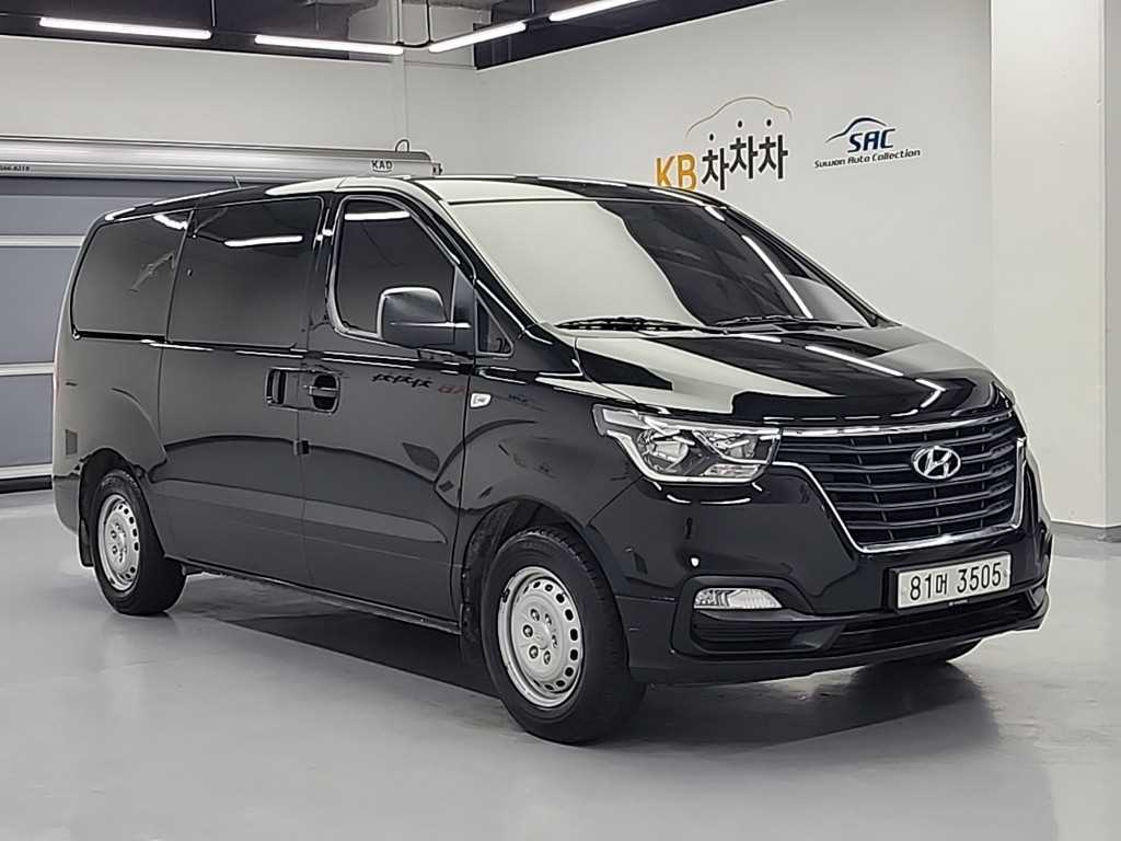 HYUNDAI Starex - Vista 4