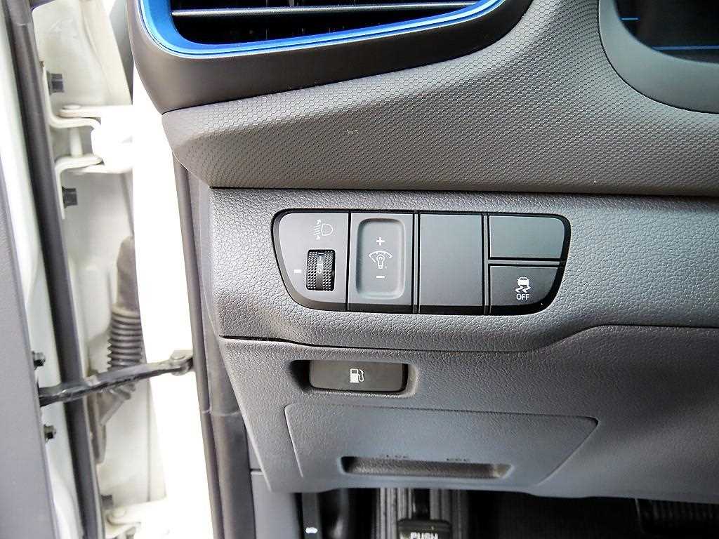 HYUNDAI Ioniq - Vista 12