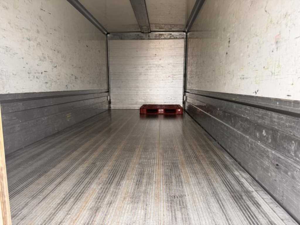 medium and large cargo truck - Vista 5