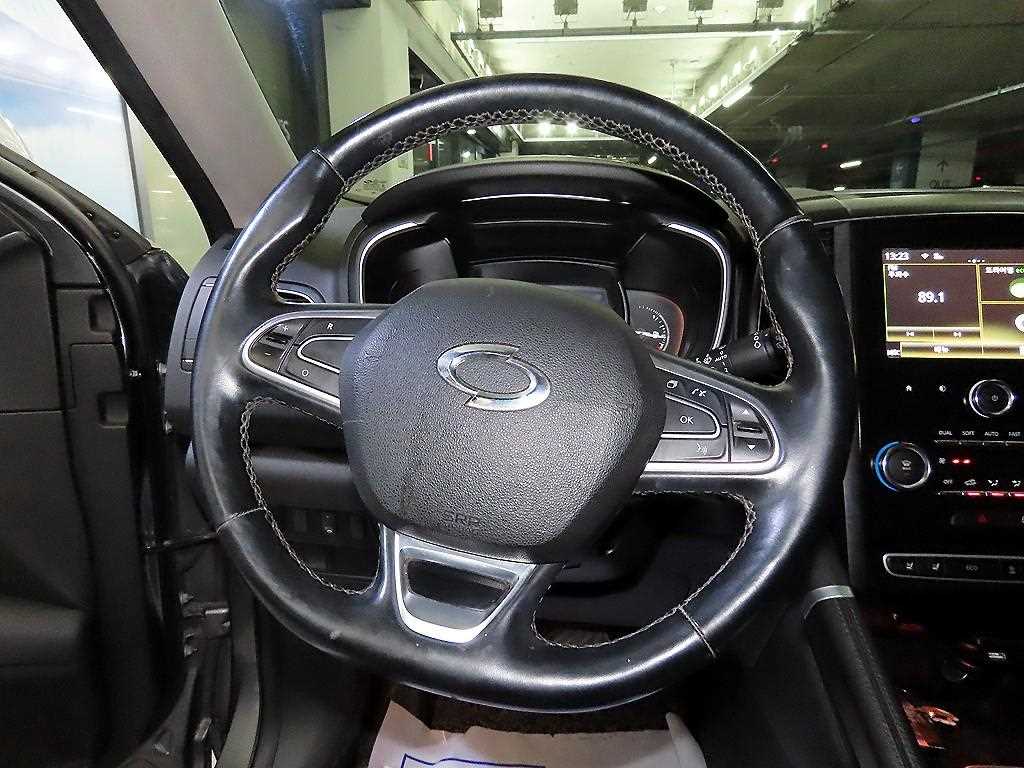 SAMSUNG QM6 - Vista 8