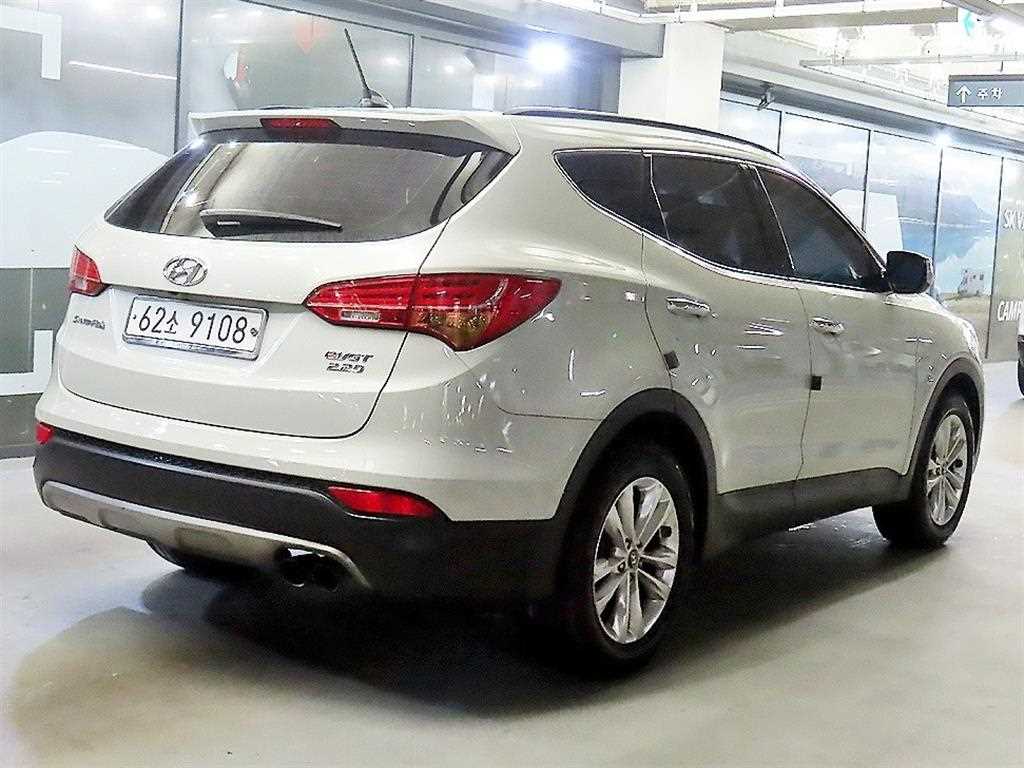 HYUNDAI Santa Fe - Vista 4
