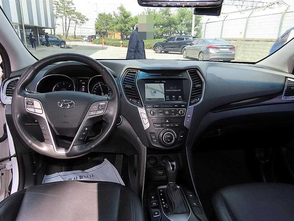 HYUNDAI Santa Fe - Vista 7