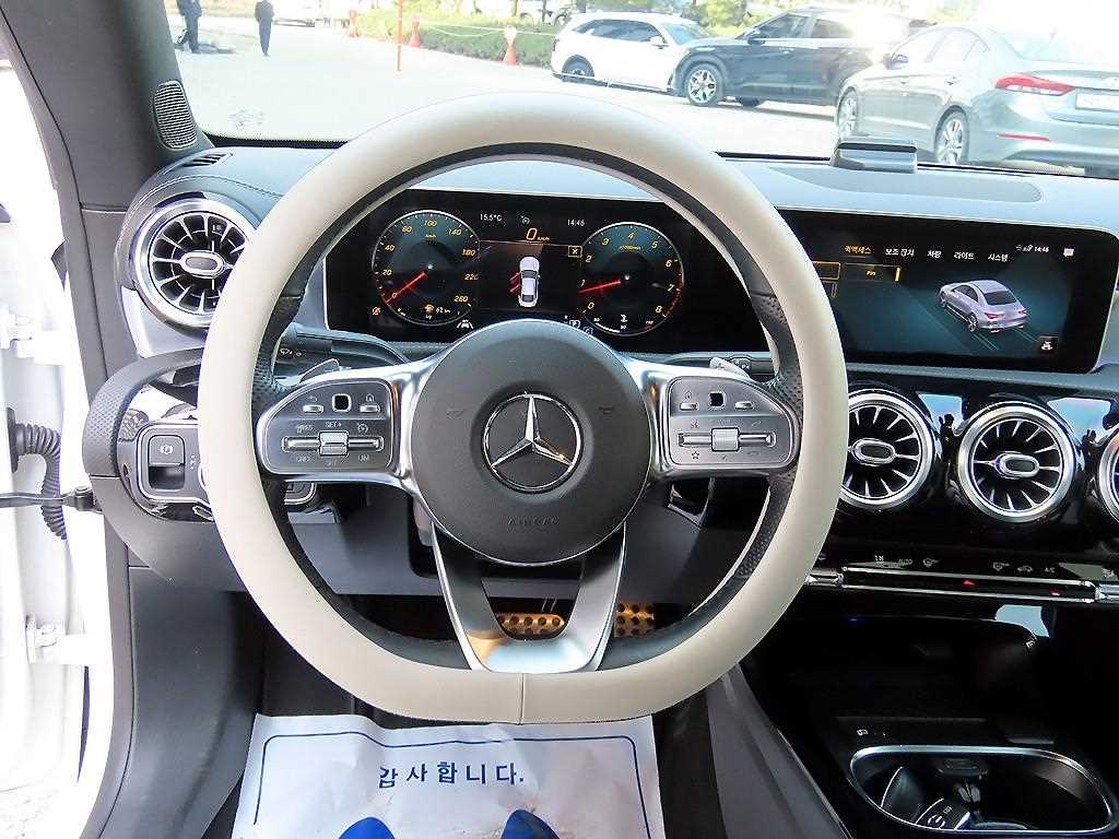 Mercedes Benz CLA Class - Vista 9