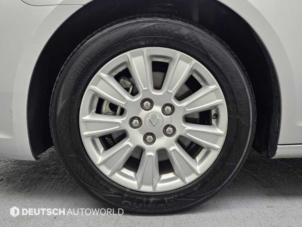 DAEWOO Alpheon - Vista 5