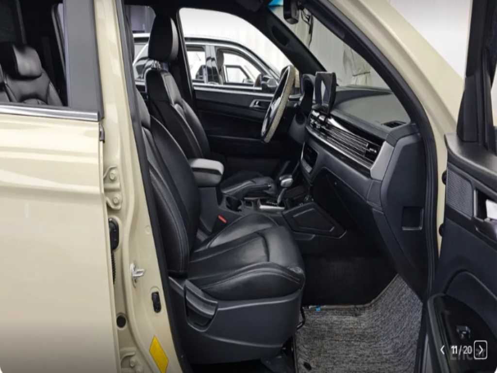 Ssangyong Rexton - Vista 10