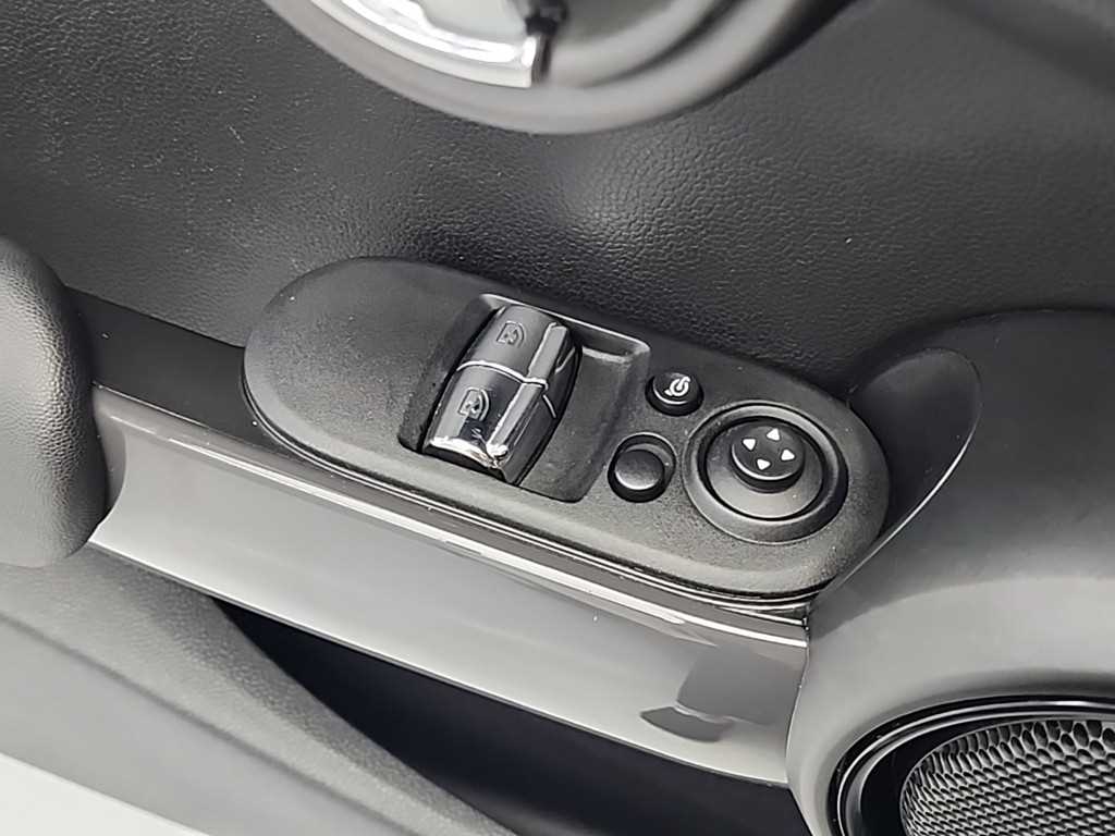 Mini Cooper 2019 the color of pearl - Importación desde Corea - HF Imports Iquique - Foto 17