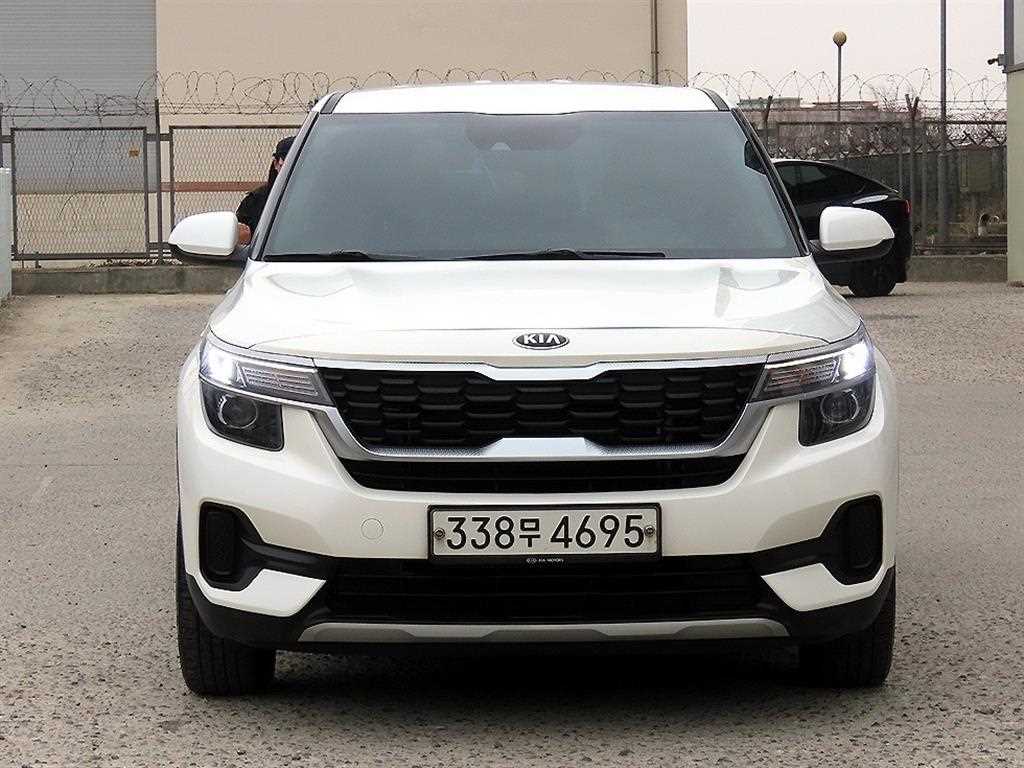 KIA Seltos 2020 Blanco - Importación desde Corea - HF Imports Iquique - Foto 1