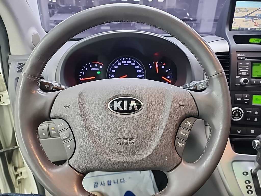 KIA Carnival - Vista 9