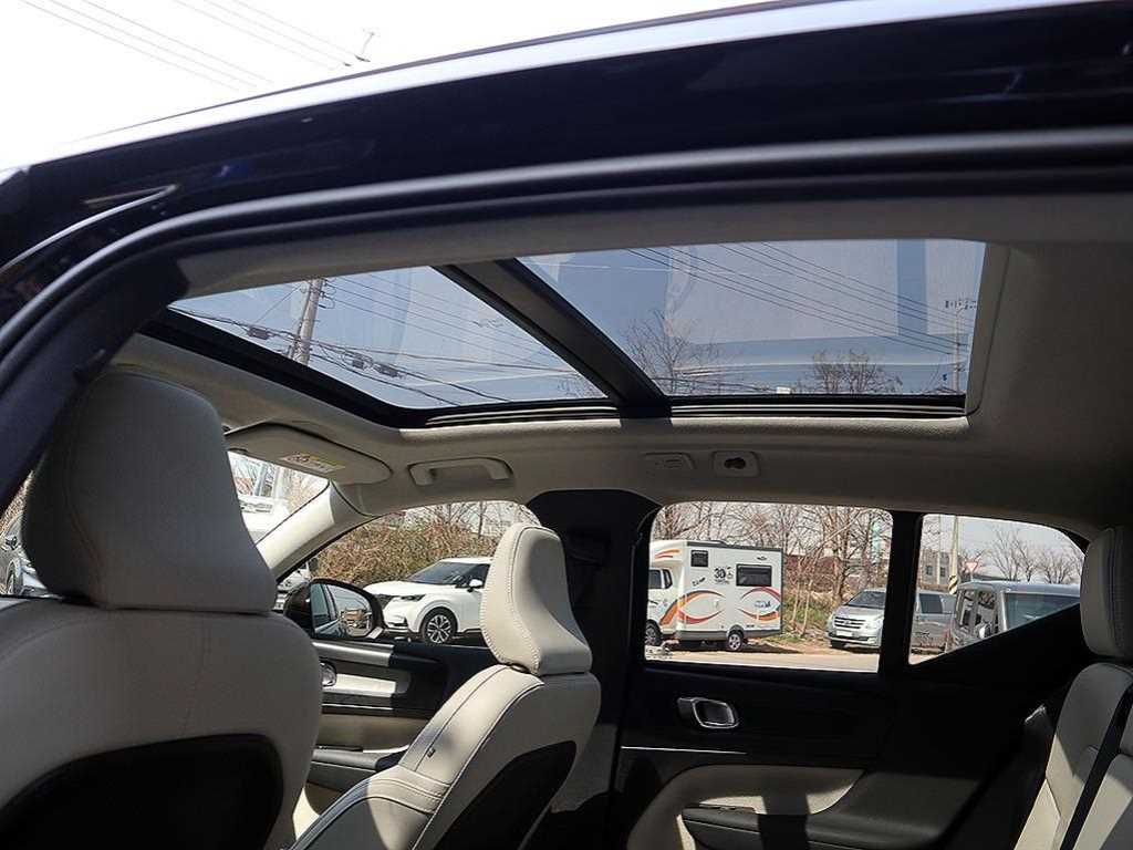 Volvo XC40 2023 - Importación desde Corea - HF Imports Iquique - Foto 17