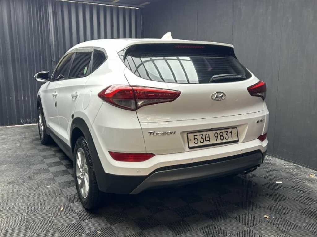 HYUNDAI Tucson - Vista 4