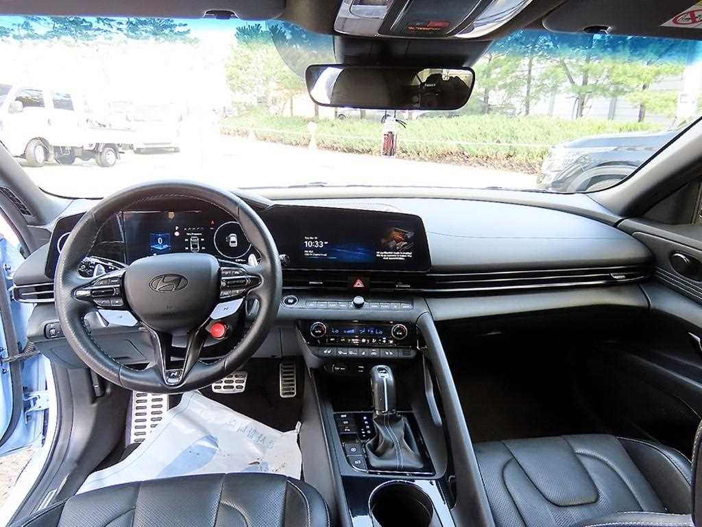 HYUNDAI Avante - Vista 7