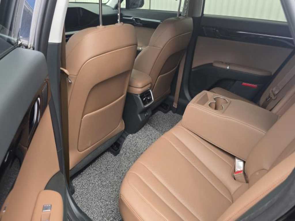 HYUNDAI Grandeur - Vista 6