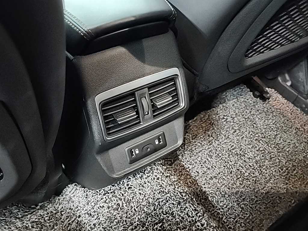 SAMSUNG QM6 2020 Blanco - Importación desde Corea - HF Imports Iquique - Foto 13