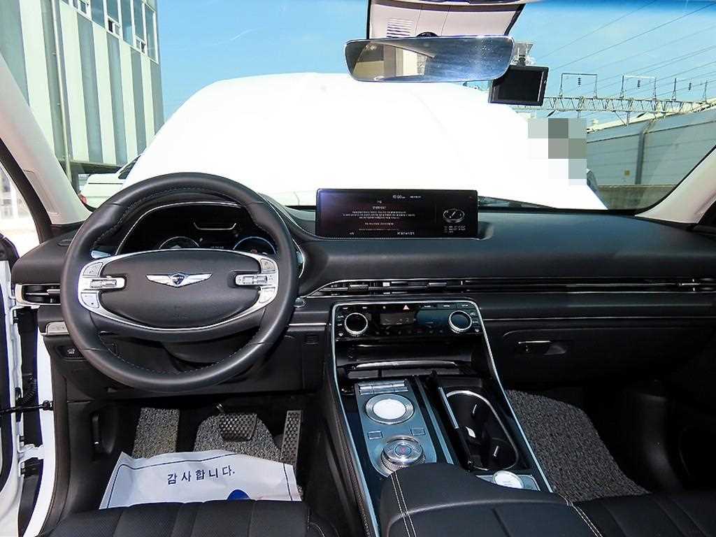 Genesis GV80 - Vista 7