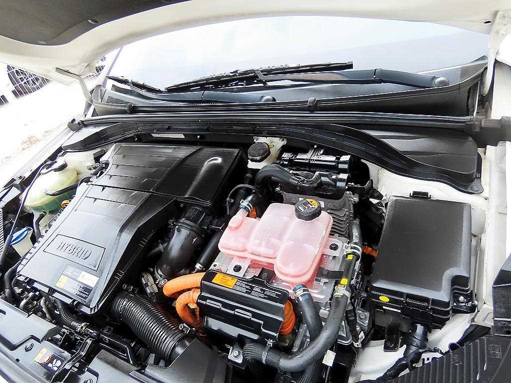 HYUNDAI Ioniq 2016 Blanco - Importación desde Corea - HF Imports Iquique - Foto 18