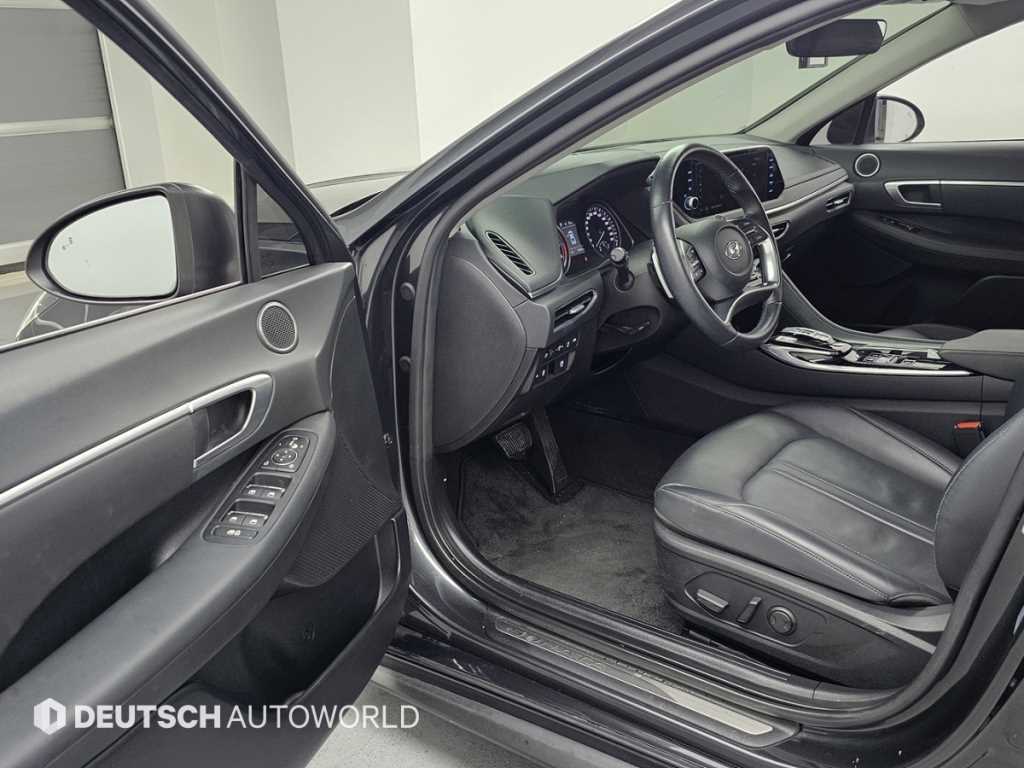 HYUNDAI Sonata - Vista 11