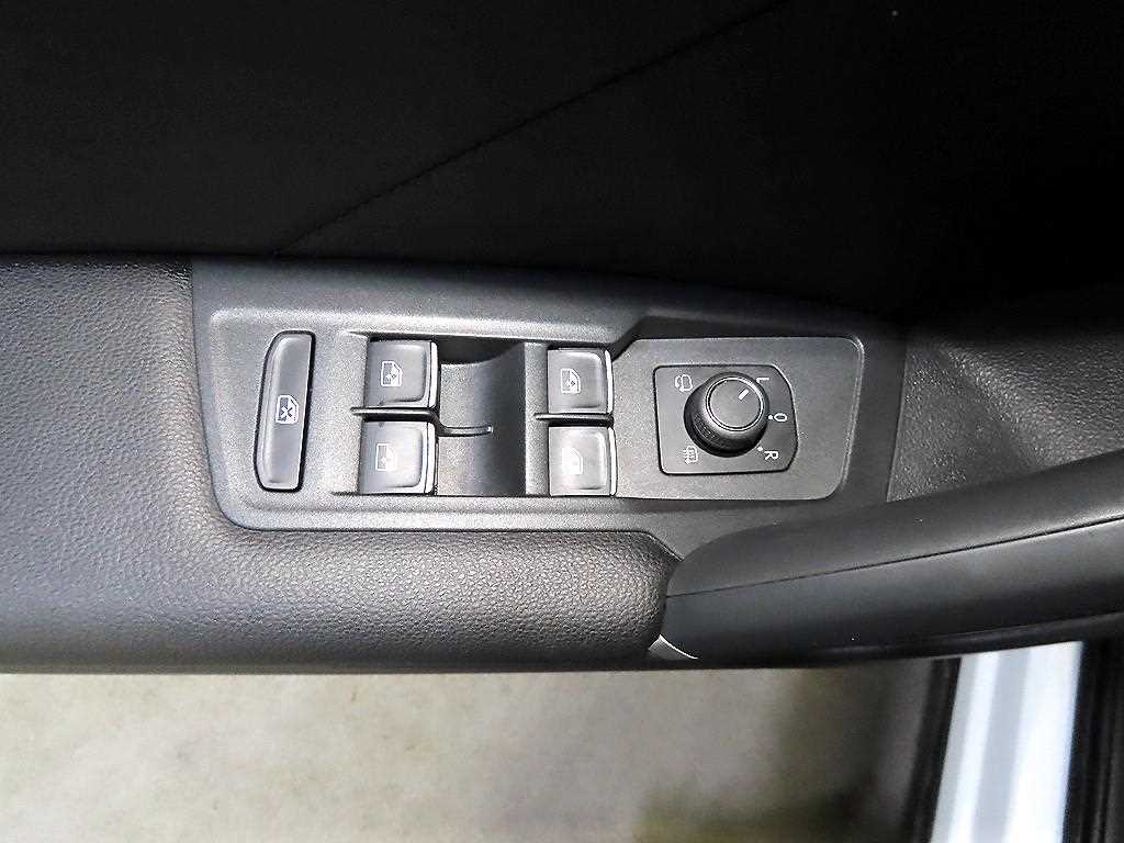 Volkswagen Tiguan 2018 Blanco - Importación desde Corea - HF Imports Iquique - Foto 13