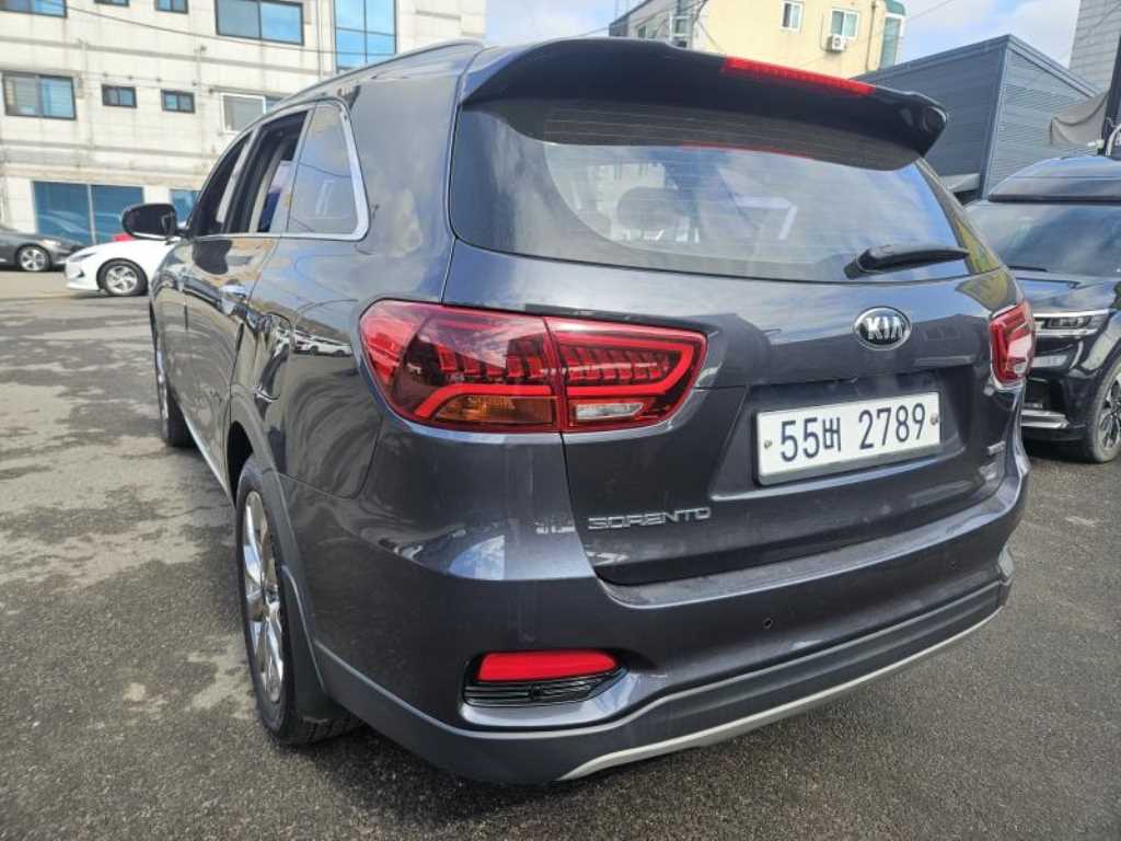 KIA Sorento - Vista 4