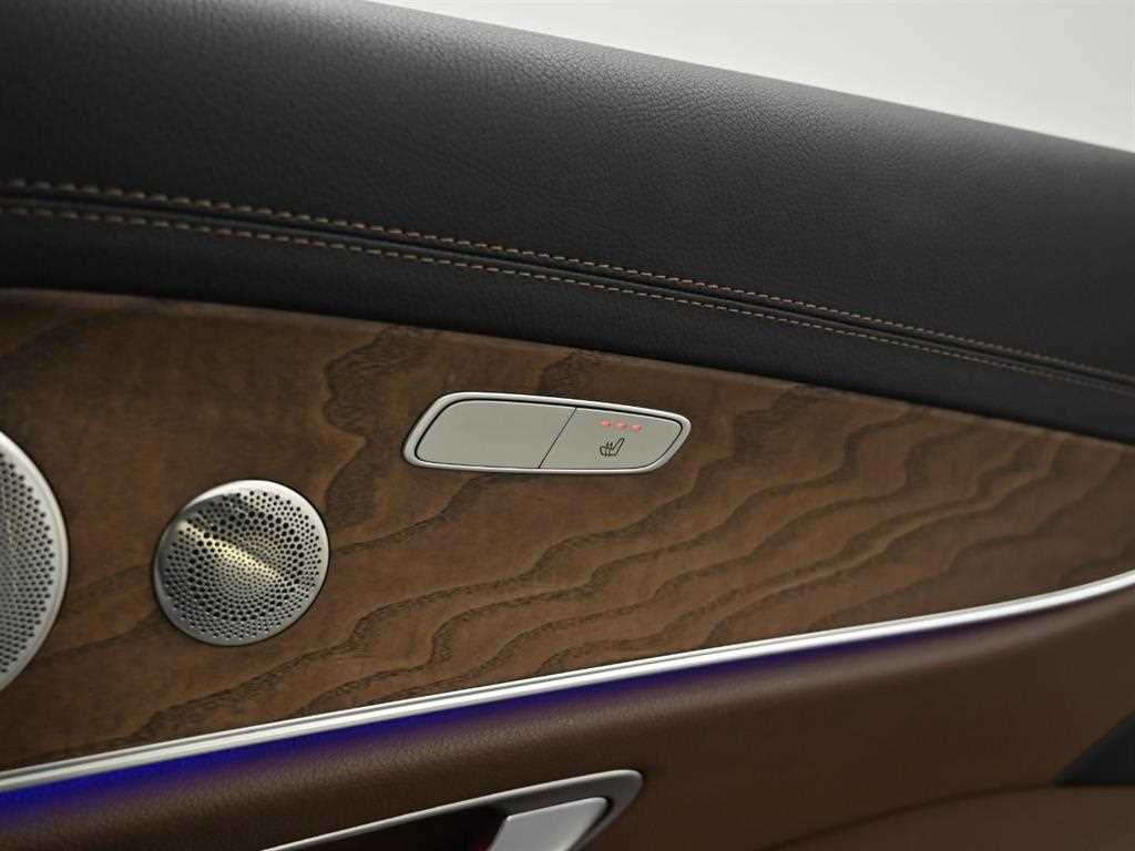 Mercedes Benz E class 2021 Gris - Importación desde Corea - HF Imports Iquique - Foto 16