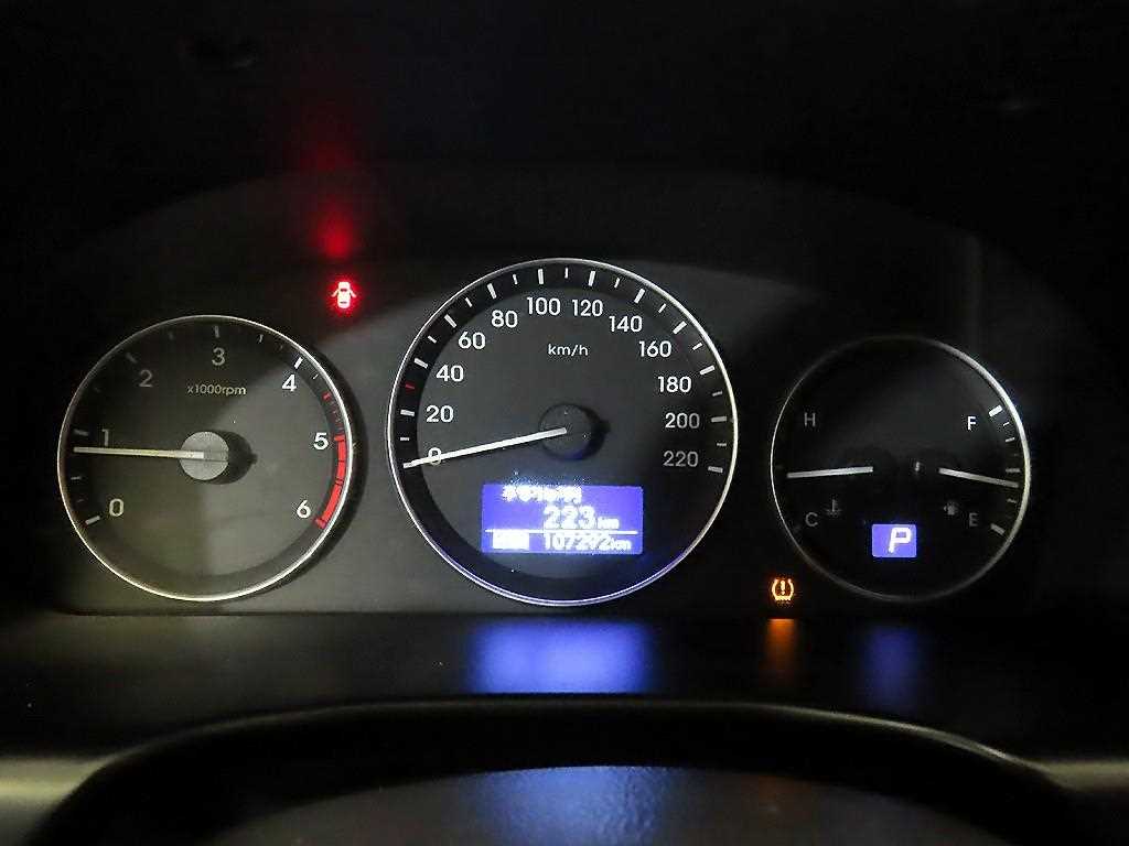 HYUNDAI Starex - Vista 8