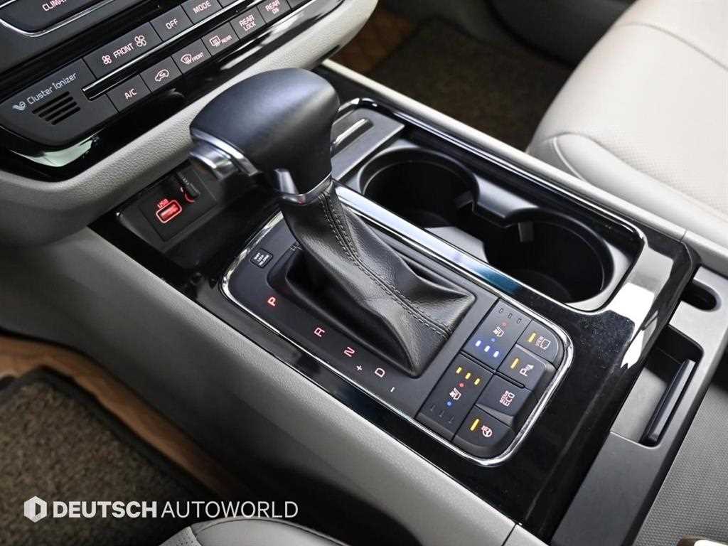 KIA Carnival - Vista 9