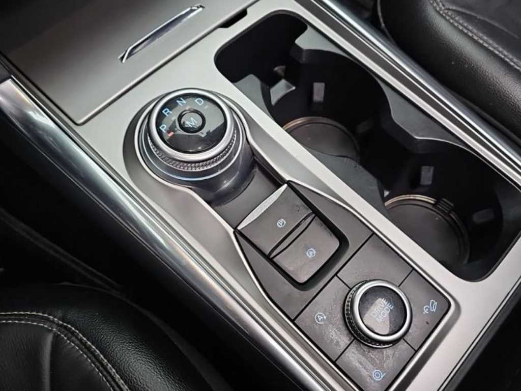 Ford Explorer - Vista 12