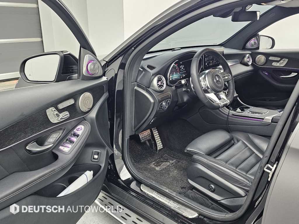 Mercedes Benz GLC Class - Vista 11