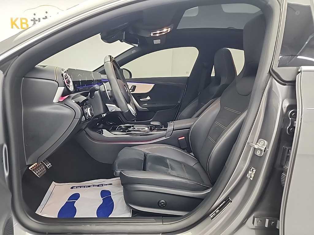 Mercedes Benz CLA Class - Vista 11