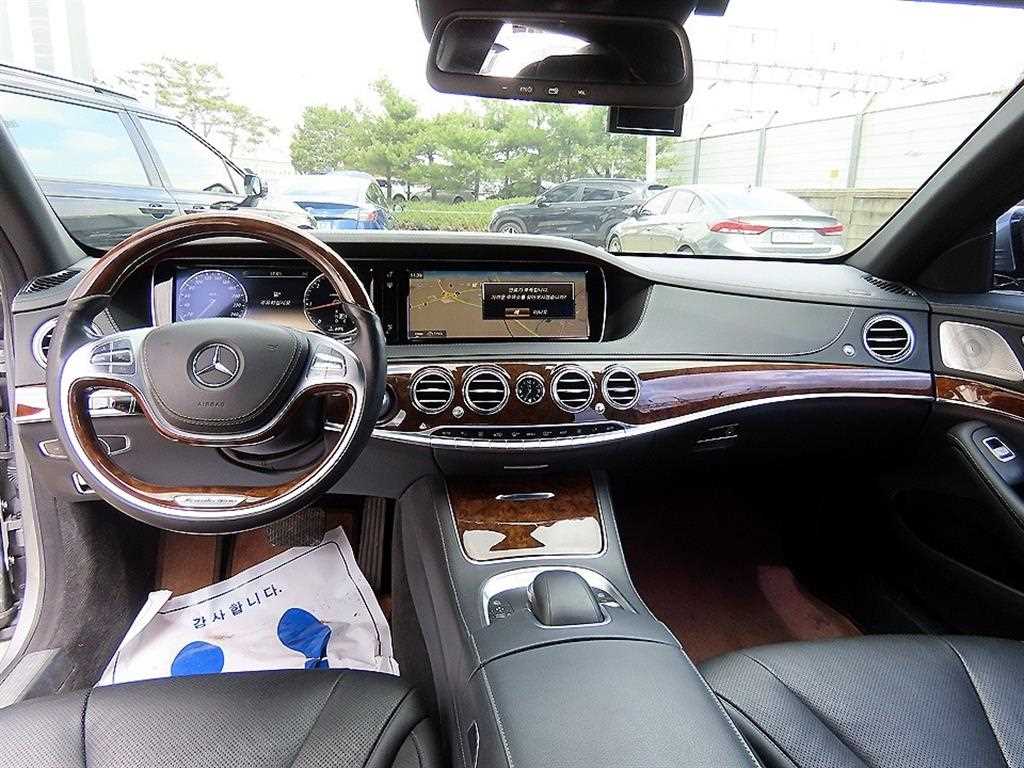 Mercedes Benz S Class - Vista 7