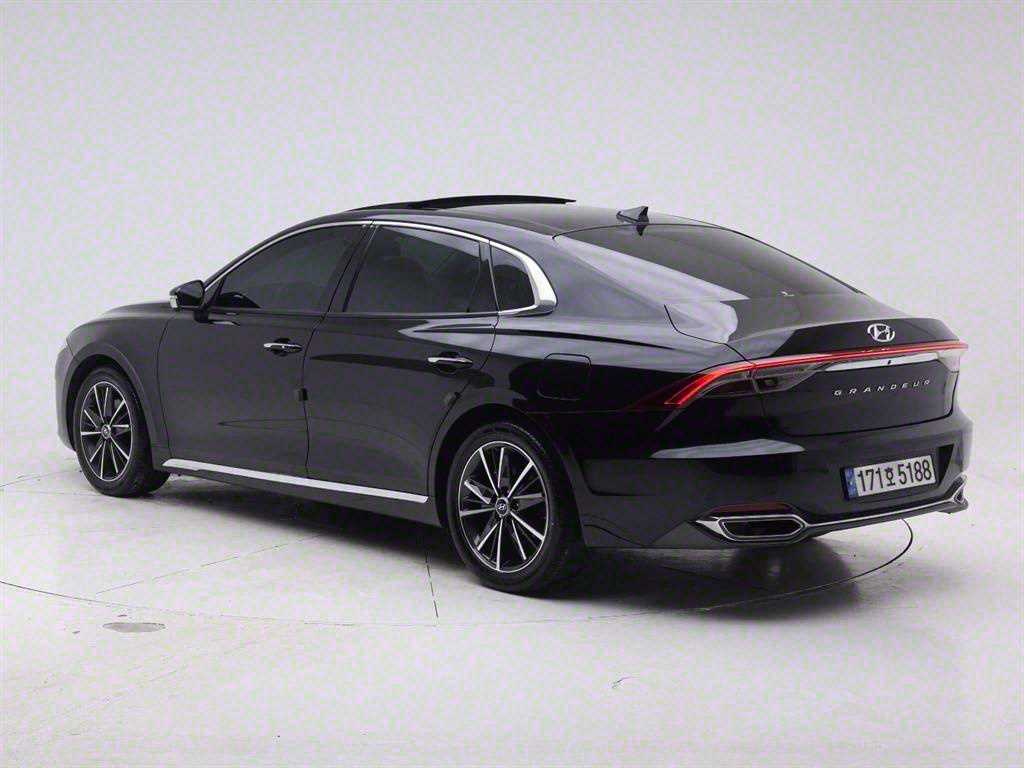 HYUNDAI Grandeur - Vista 4