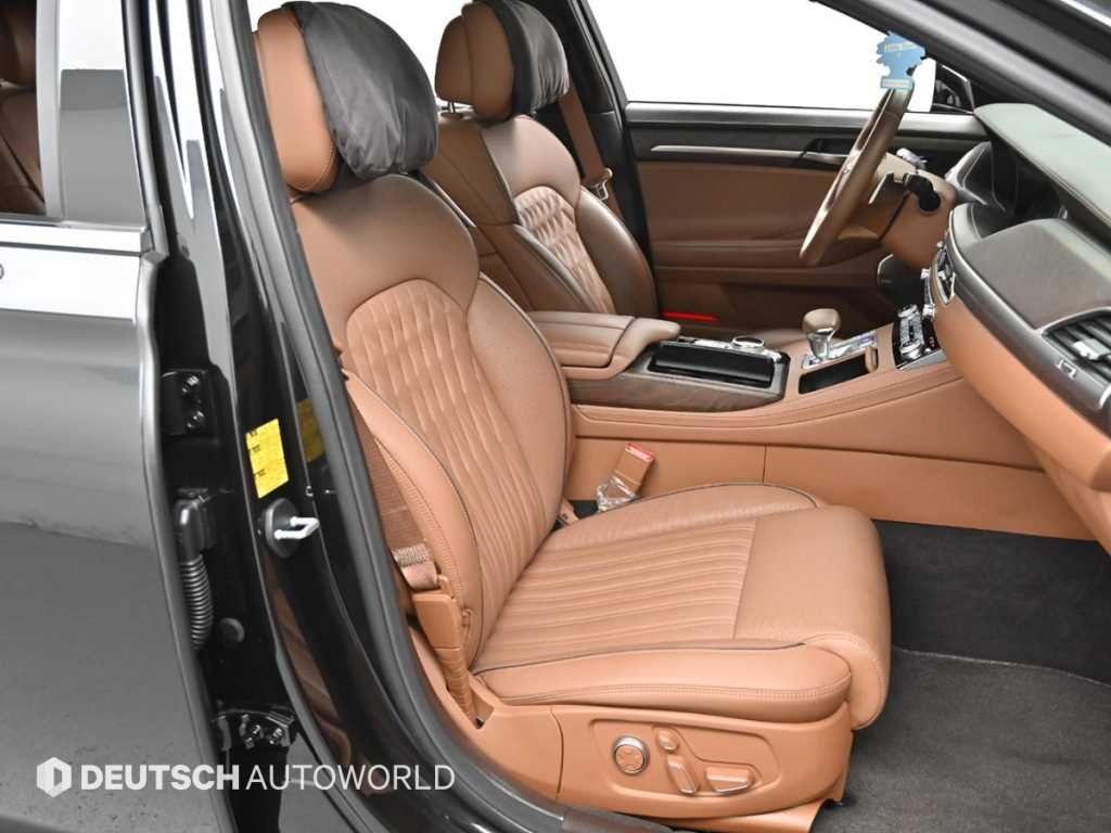 Genesis G90 - Vista 11