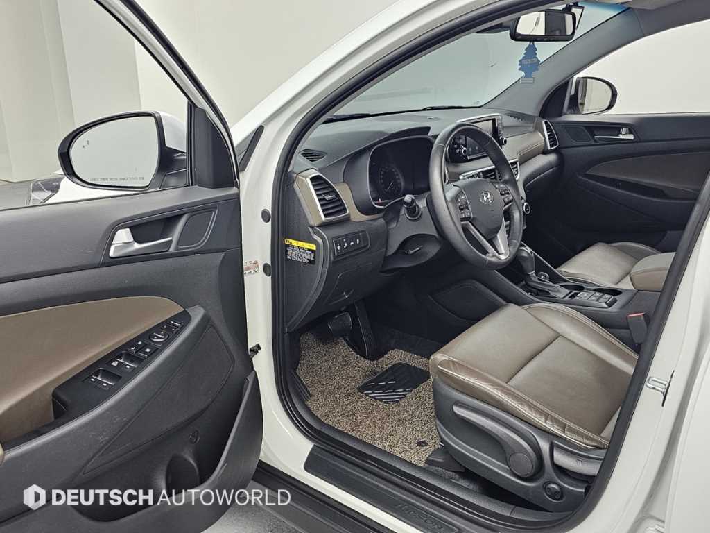 HYUNDAI Tucson - Vista 11