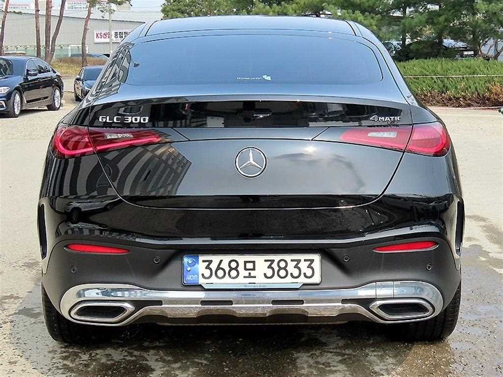 Mercedes Benz GLC Class - Vista 4