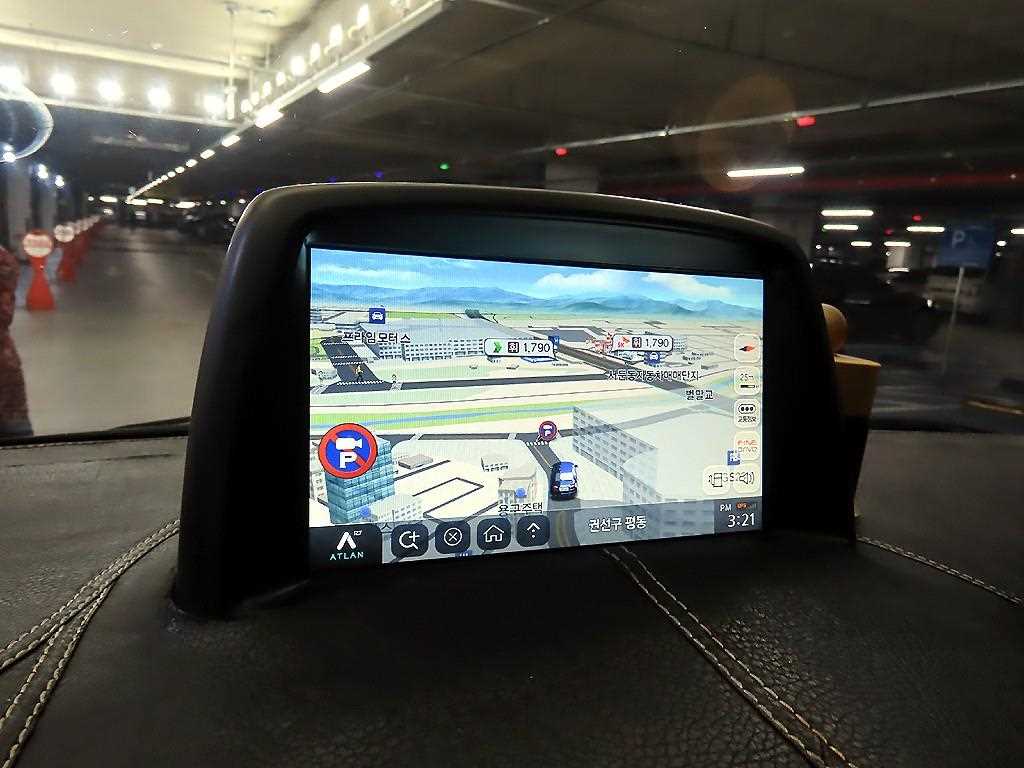 HYUNDAI Starex - Vista 12