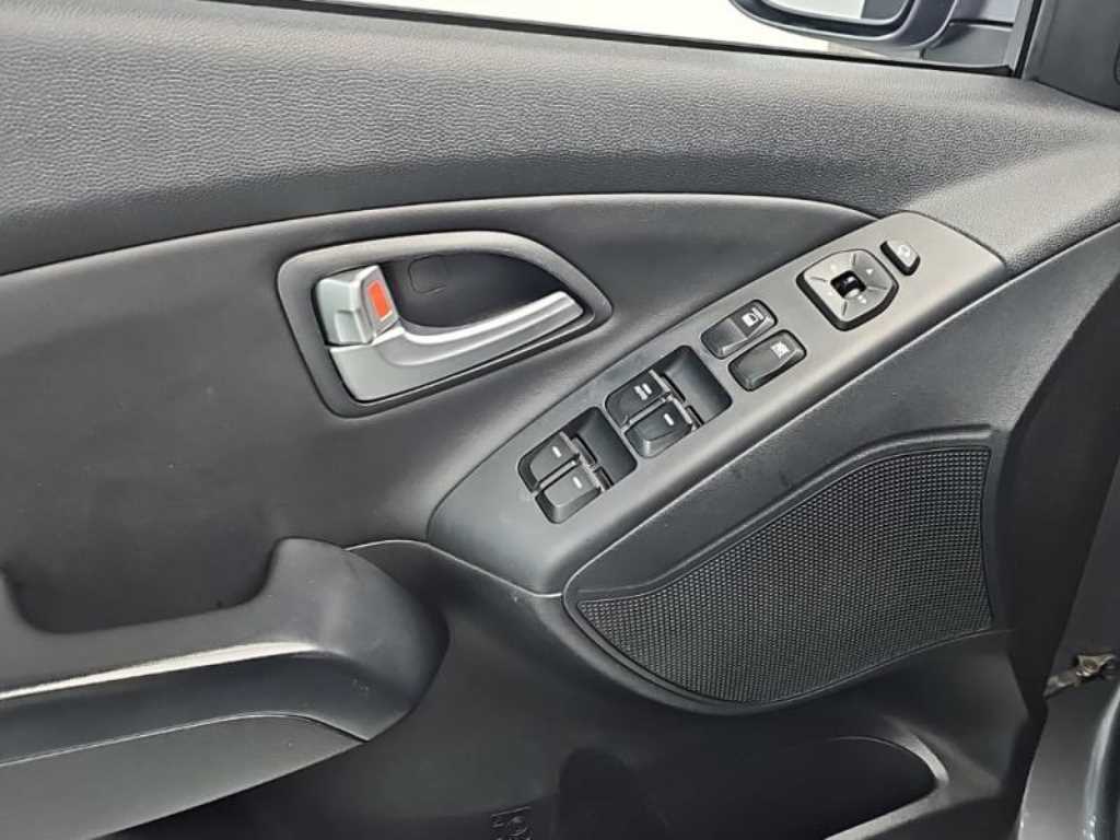 HYUNDAI Tucson 2015 Gris - Importación desde Corea - HF Imports Iquique - Foto 13