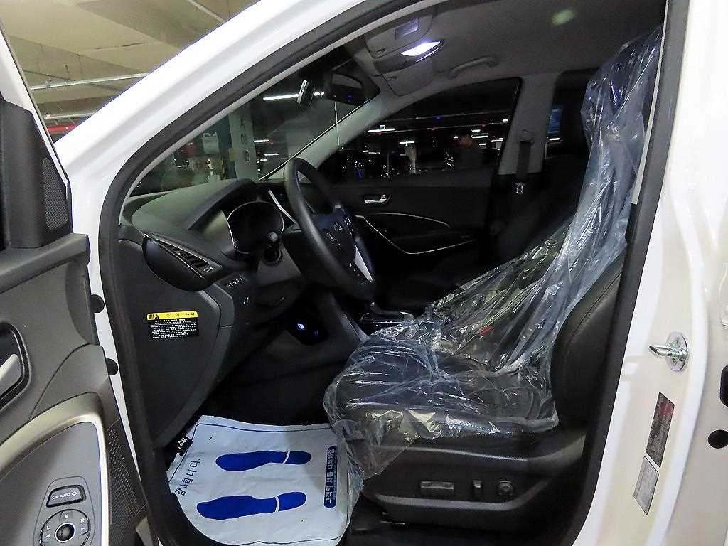 HYUNDAI Santa Fe - Vista 6