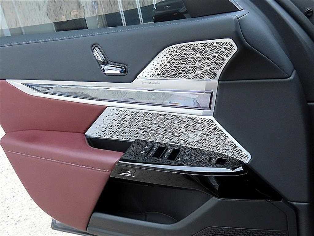 BMW 7 Series - Vista 12